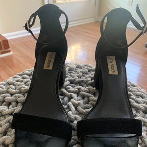 Steve Madden- Black Sandal size 8.5